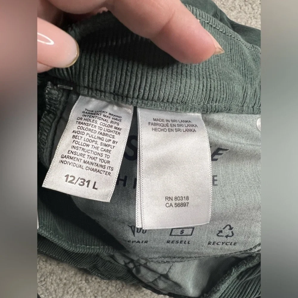 Lucky Brand - High Rise Stevie Flare Corduroy - Size 12/31L - Picture 12 of 16